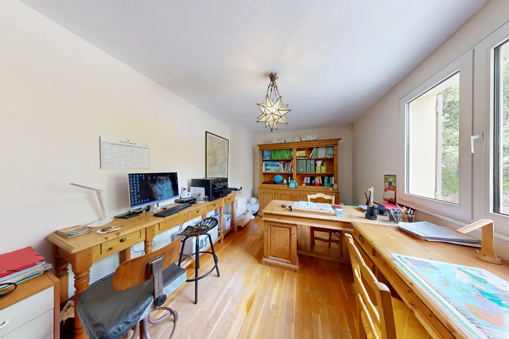 Bureau - Maison de Caractère avec Vue Panoramique à Venasque