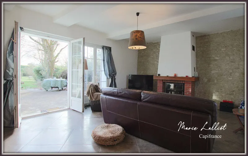 Elutuba - Bourg House with Veranda in Courcelles-le-Roi