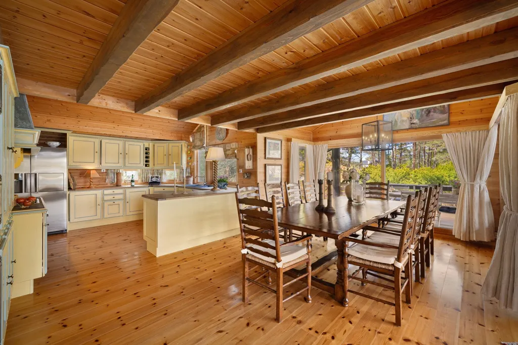 Salle à manger - Holiday Cottage with Marina Spots in Forstrøno