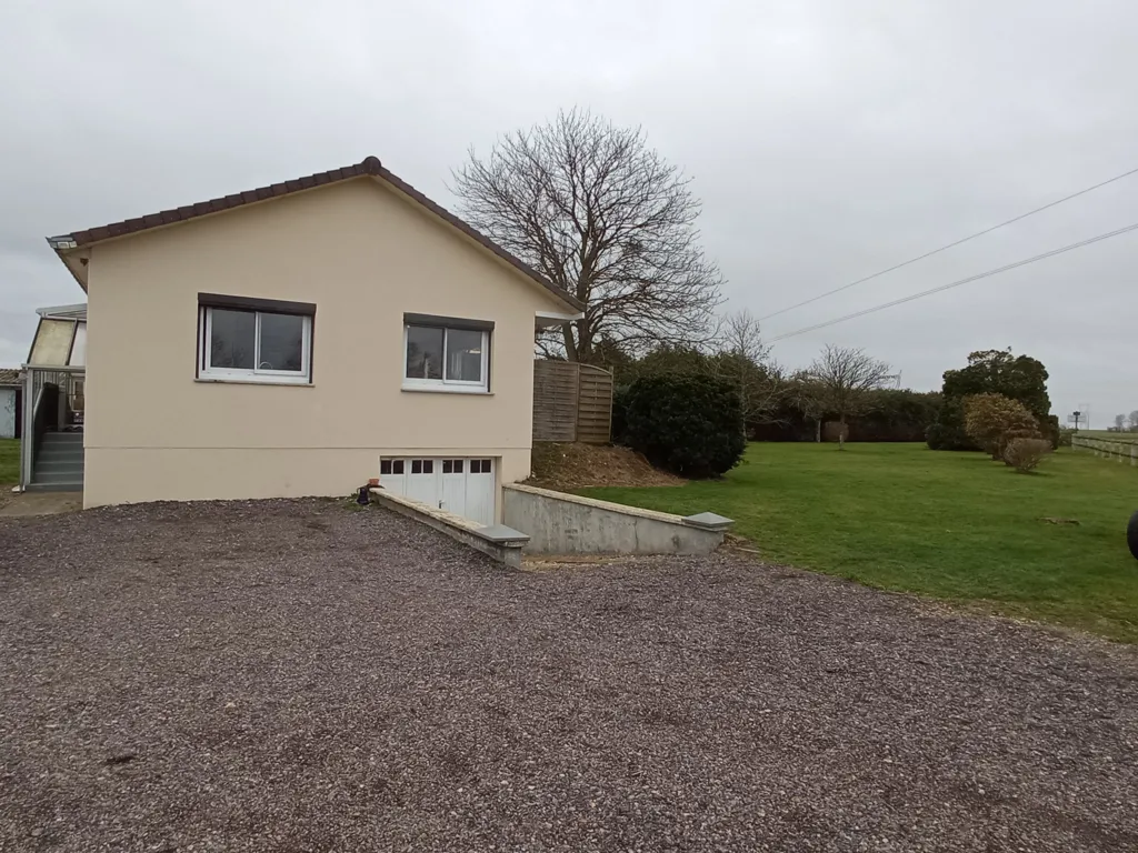 Extérieur - Pavillon de Plain Pied avec Terrasse à 5 Min du Neubourg