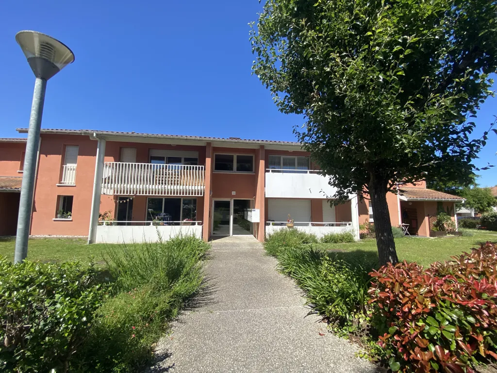 Esterno - 2-Bed Apartment with Balcony in Dax