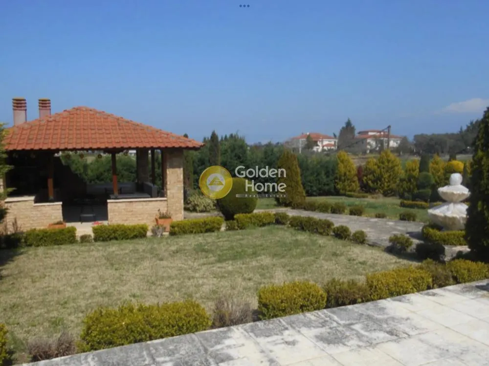 Jardin - Three-Storey Villa with Sea View in Plagiaris
