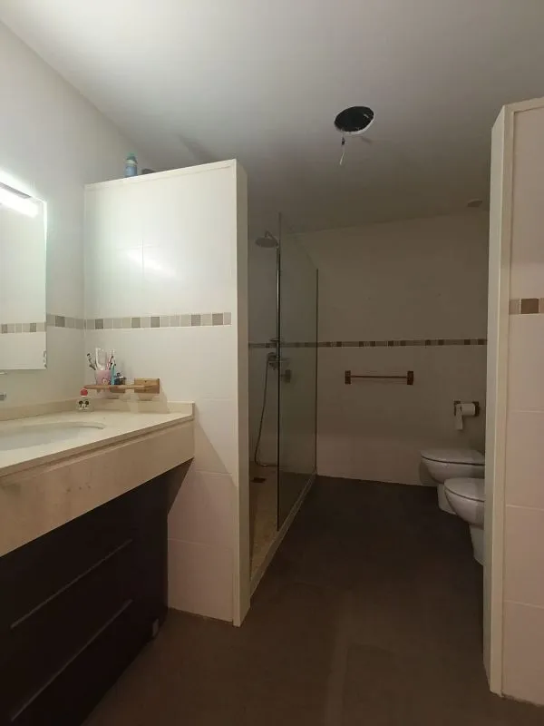 Salles de bain - Terraced Semi-Detached House in Benaguasil