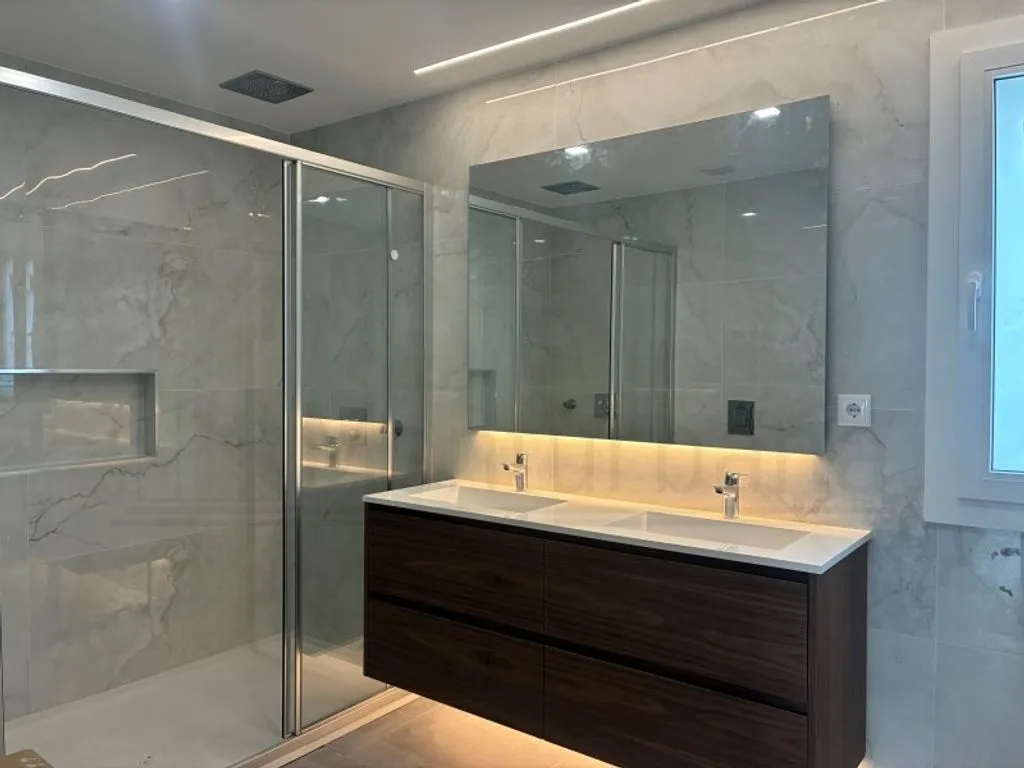 Salles de bain - Luxury Semidetached House with Pool in Cascais
