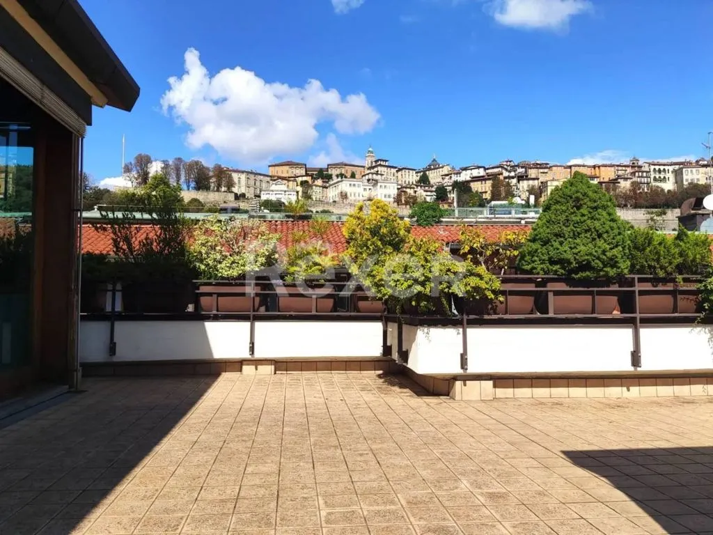 Terrasse - Luxury Penthouse with Terraces in Bergamo