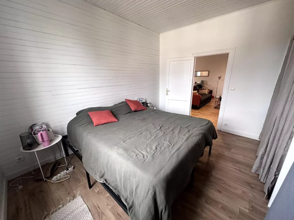 Camere da letto - Renovated 3-Piece Apartment in Le Temple
