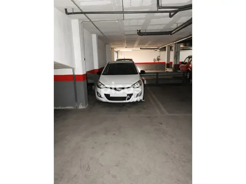 Garage - Apartment with Pool in La Garriga