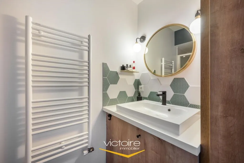 Vannitoad - Duplex Apartment with Terraces in Montchat