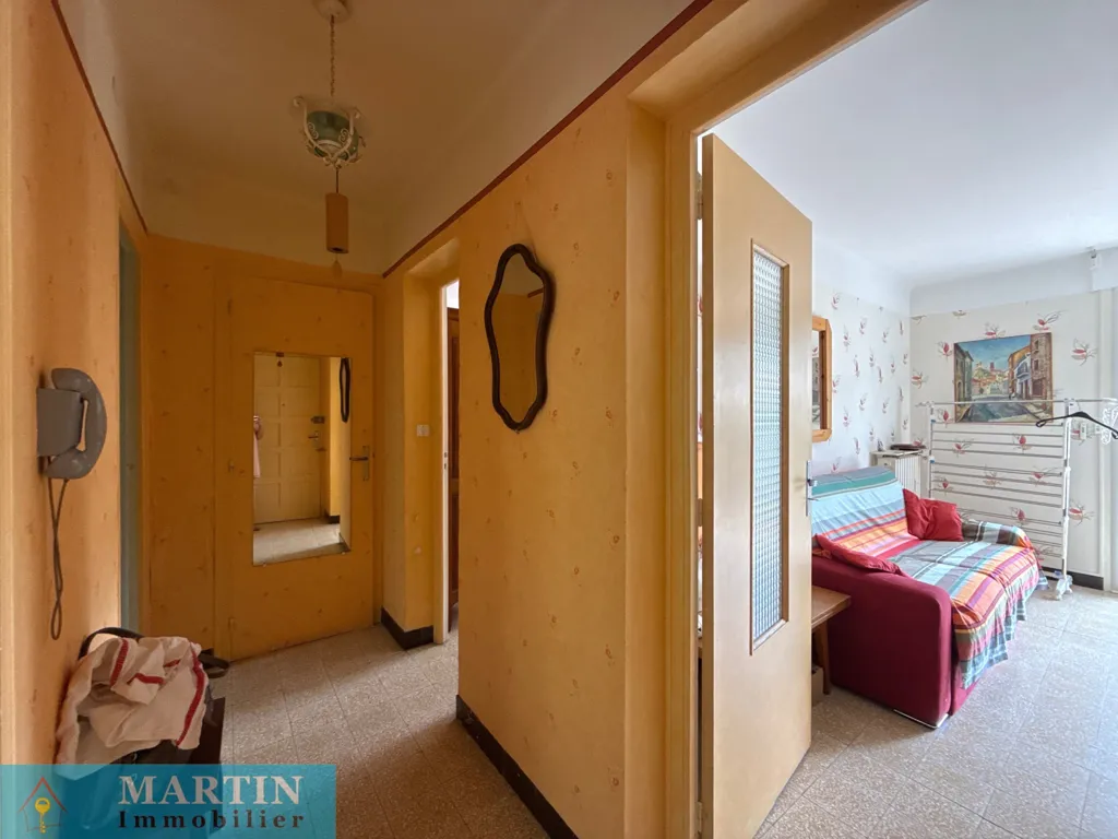 Ingresso - Bright 2-Bed Flat with Balcony in Petite Provence