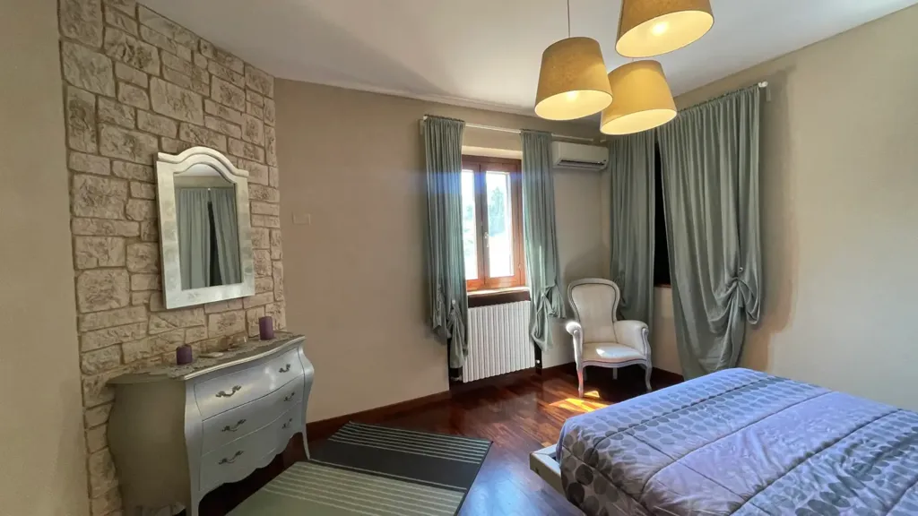 Maison 9 pièces à IT