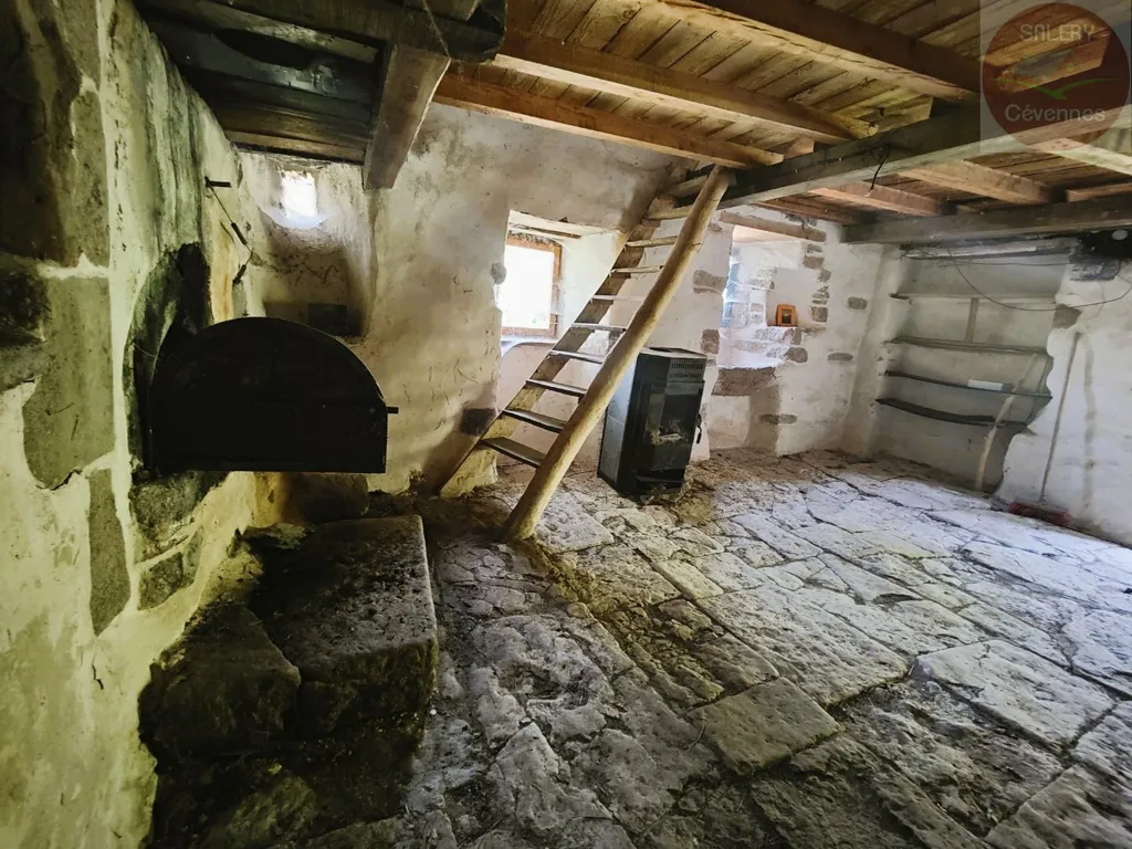 Buanderie - Ferme à Rénover avec Terrain à Ispagnac