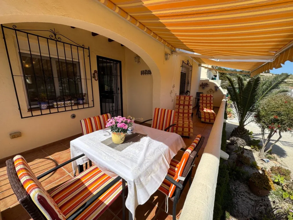Terrasse - Apartment with Sea Views and Pool in Teulada
