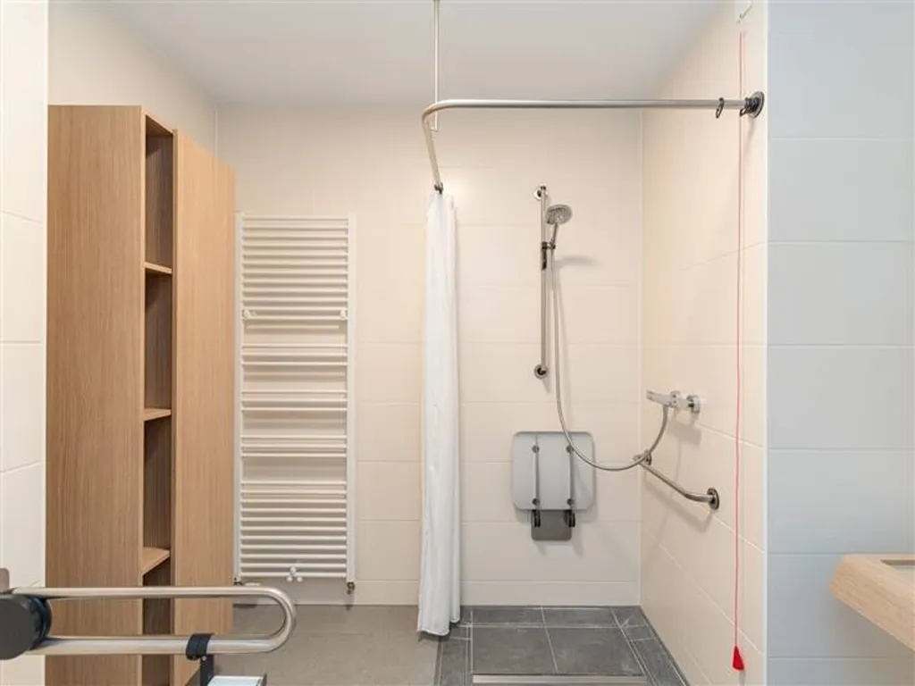 Vannitoad - Service Flat with Central Green Location in Brasschaat