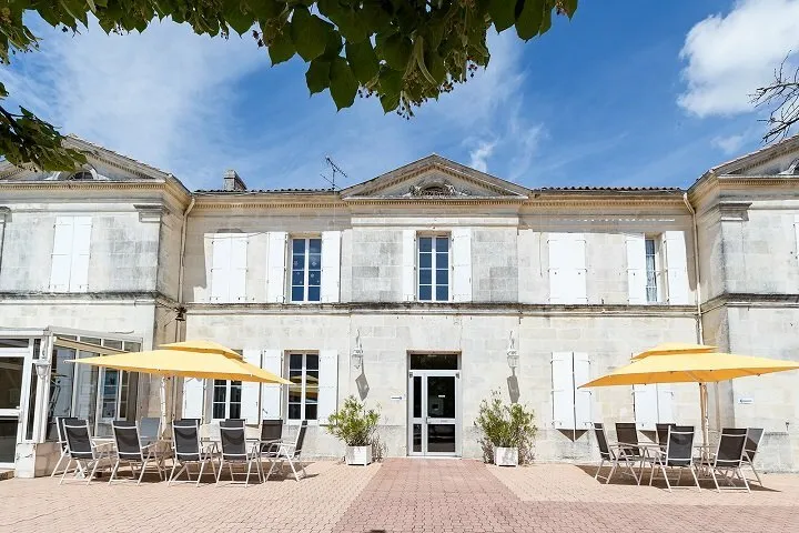 Jardin - Appartement T1 en Résidence Ehpad à Trizay