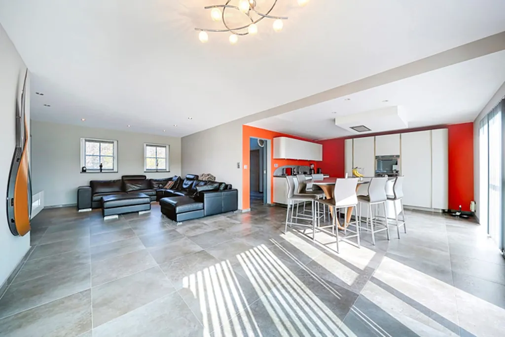 Séjour - Villa avec Jacuzzi et Suites à Sougnée-Remouchamps