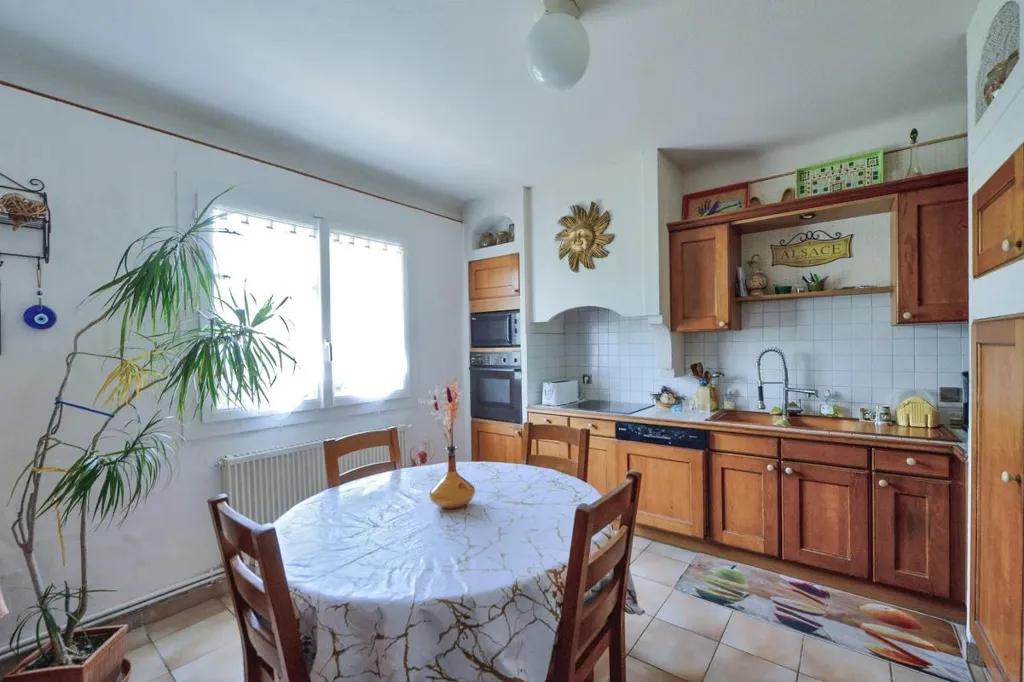 Salle à manger - Maison avec piscine et jardin à Fenouillet