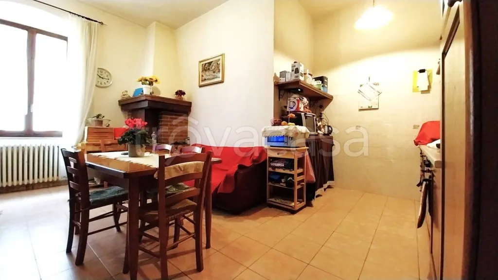 Salle à manger - Restored Apartment in Historic Centre, Foligno