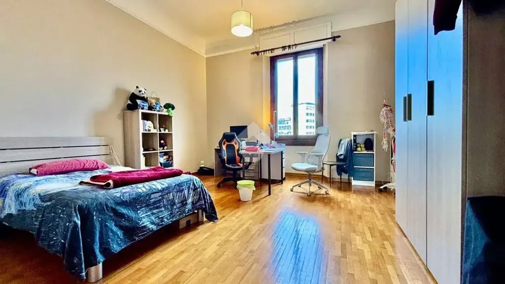 Chambres - Period Apartment with Balcony in Florence