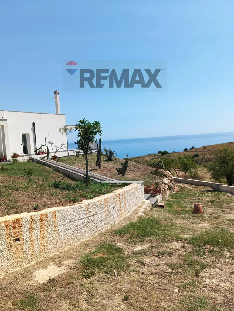 Aed - Newly Built Villa with Sea View in Augusta