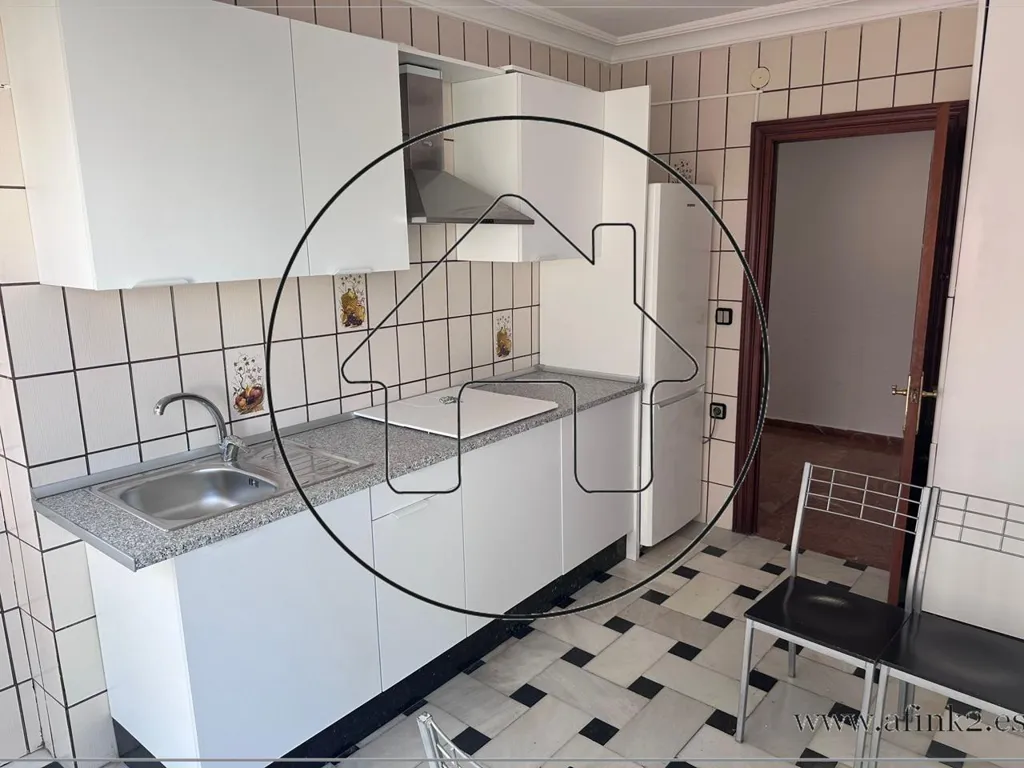 Cuisine - Furnished Flat with Balcony in Seville