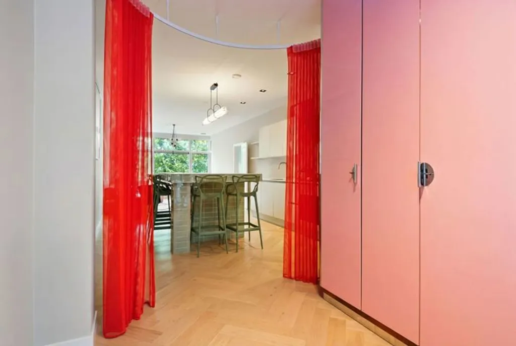 Rooms - Renovated Apartment with Terrace in Antwerp