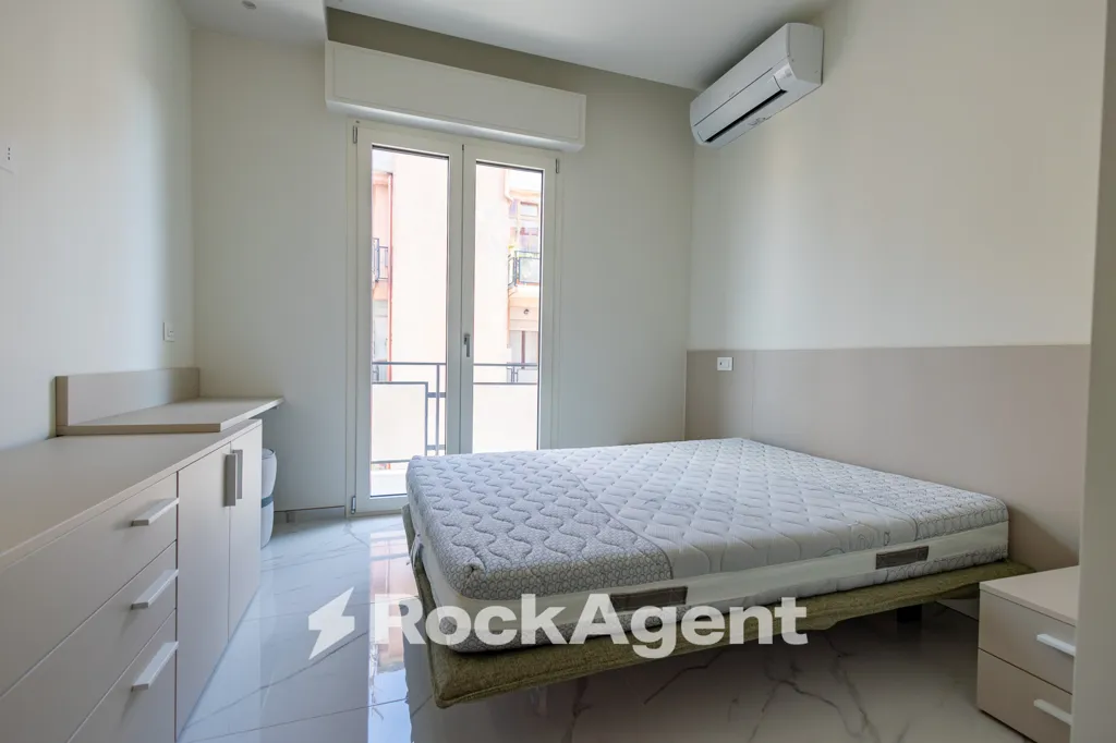 Chambres - Modernised Apartment with Balcony in Catanzaro
