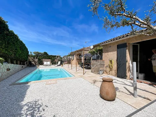 Bassein - Luxury House with Pool in Châteaurenard