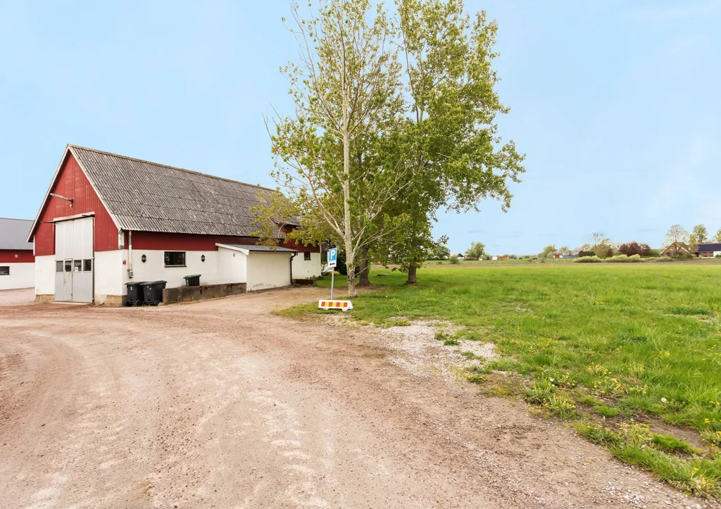 Extérieur - Farm with Workshop and Land in Sjöbo, Skåne