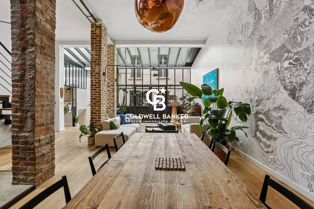 Dining Room - Luxury Loft with Terrace in Belleville, Paris