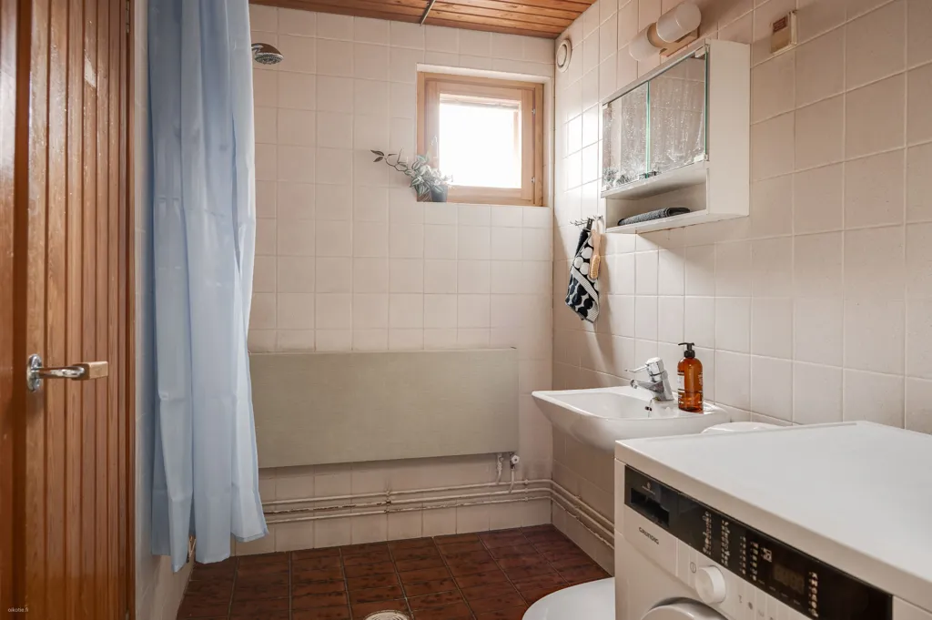 Bagni - Apartment with Balcony in Perno, Turku