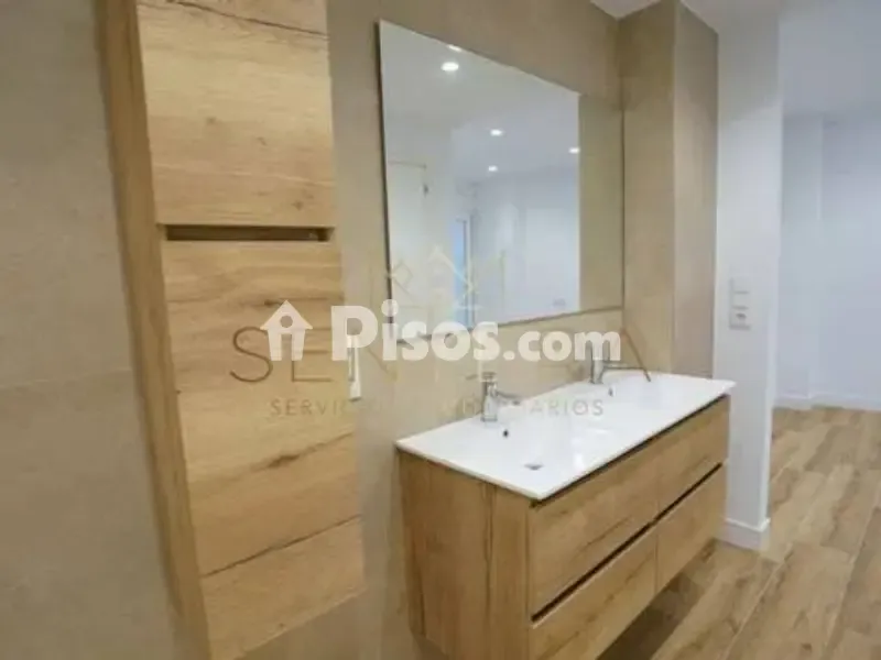 Salles de bain - Modern Flat with Terrace in Patraix, Valencia
