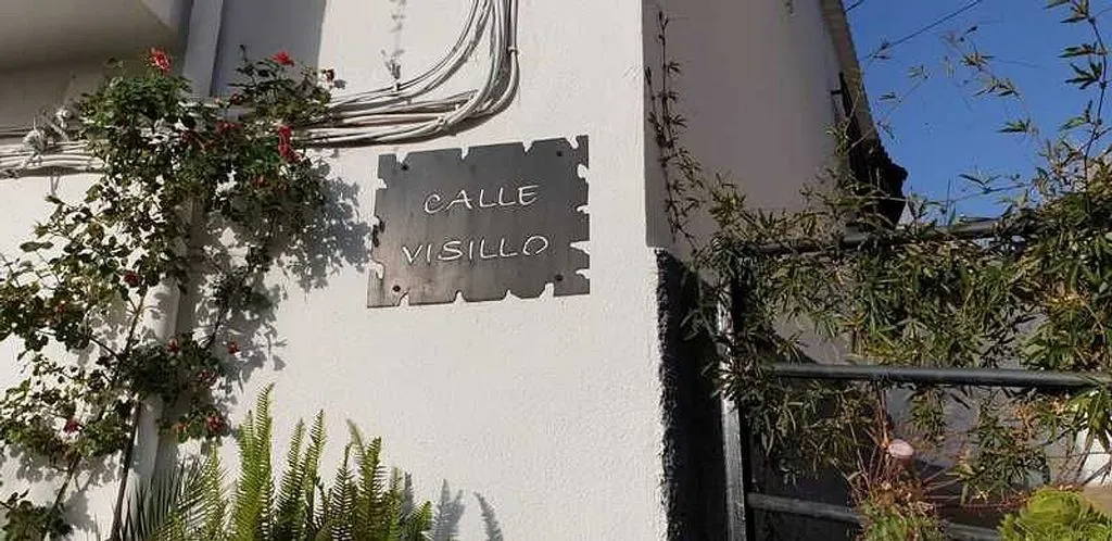 Esterno - House with Chimney in Cástaras, Granada