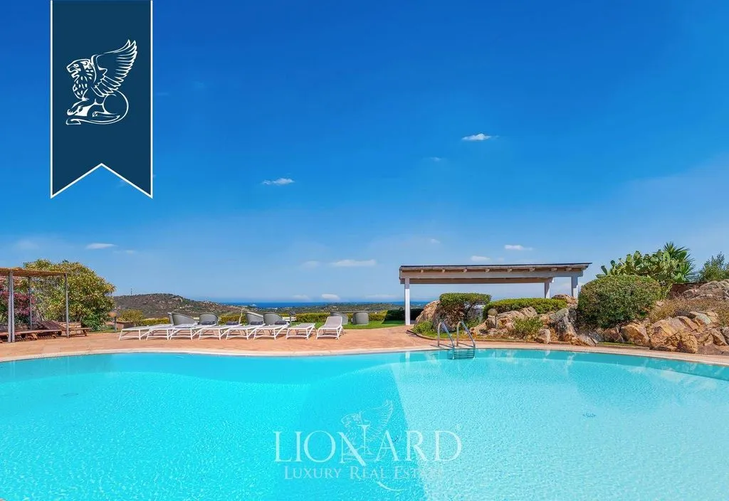 Bassein - Luxury Villa with Sea View in San Teodoro