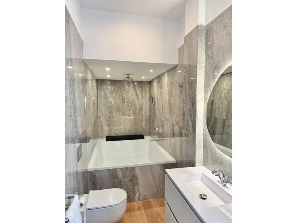 Bagni - Luxury Flat with Courthouse Proximity in Milan