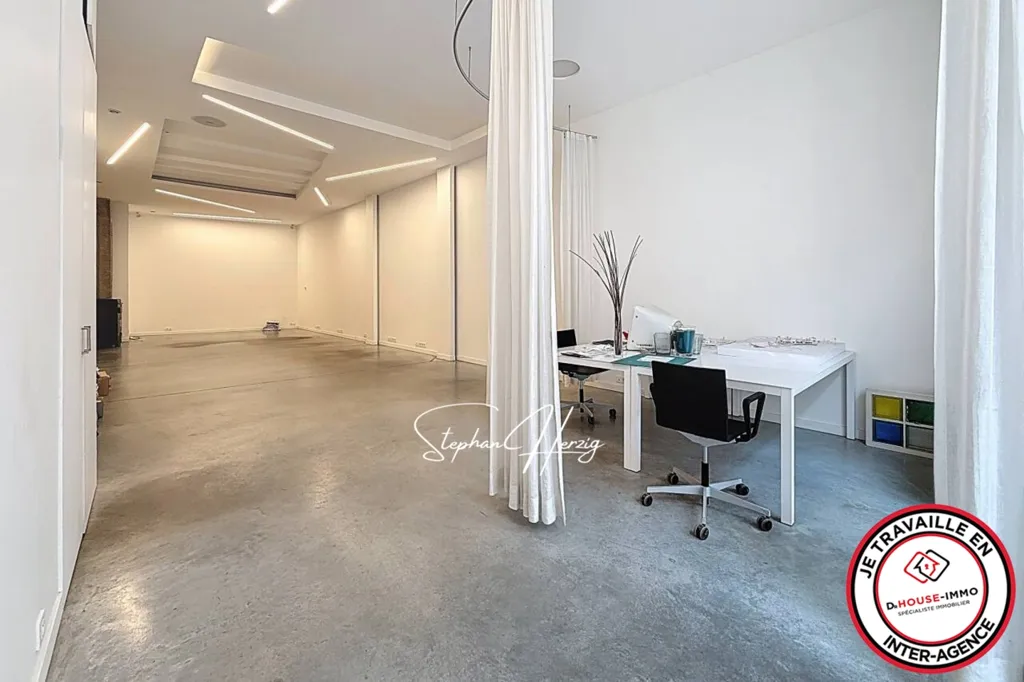 Bureau - Local Professionnel en Pierre à Bordeaux Centre