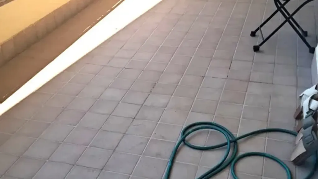 Terrazza - Casa indipendente con giardino a Pomezia