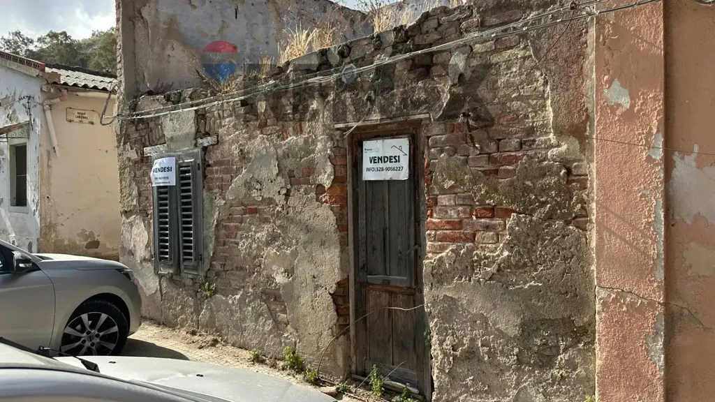 Välivaade - Rustic Plot for Independent House in Messina