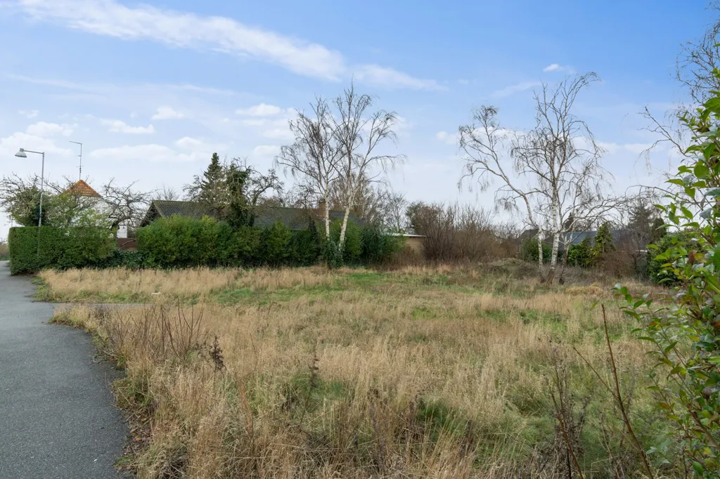 Garden - Year-Round Plot with 5G Coverage in Højby