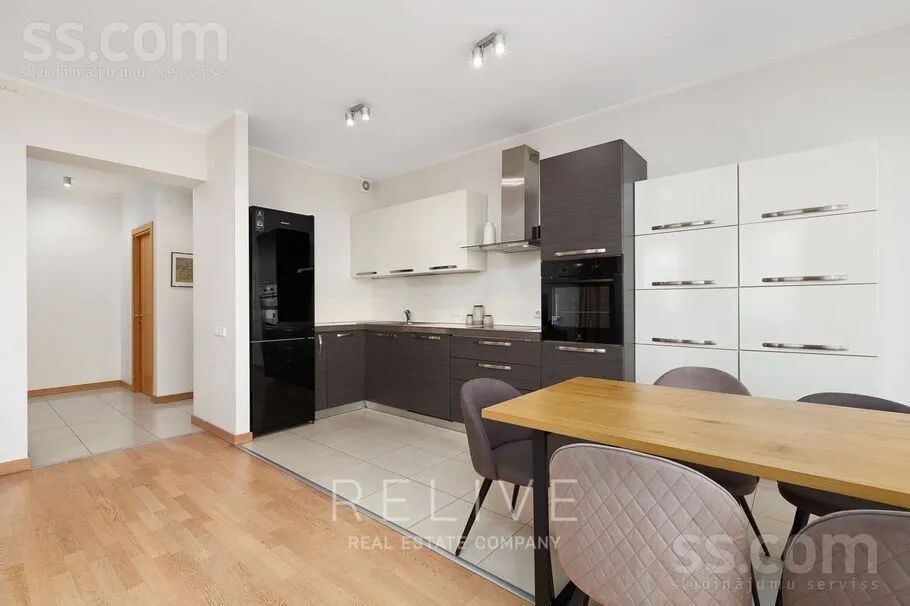 Appartement 3 pièces à Rīga