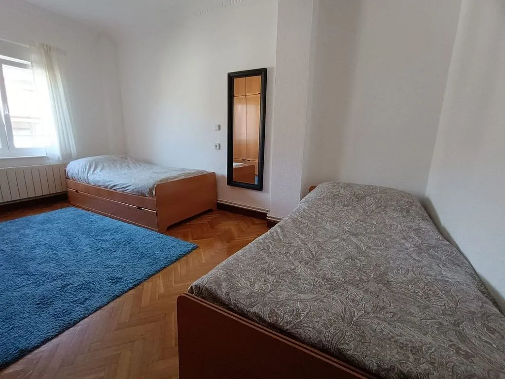 Chambres - Apartment with Balcony in El Parque, Torrelavega