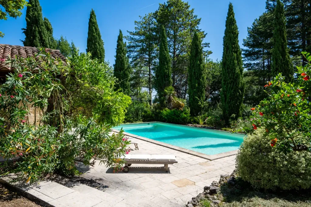 Piscine - Hamlet Rénové avec Vue sur les Pyrénées à Condom