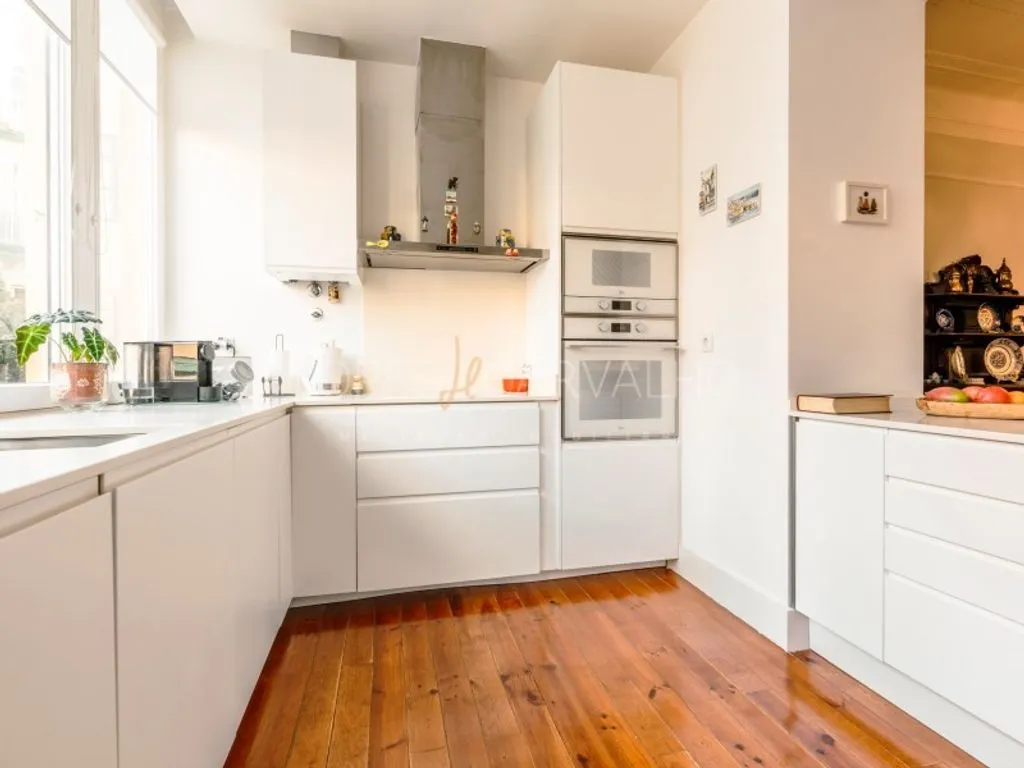 Köök - Luxury Apartment with High Ceilings in Lisbon