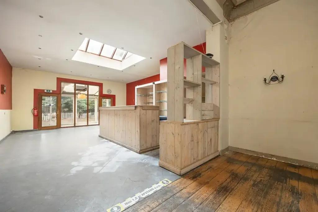 Toad - Neo-Classical Townhouse with Commercial Space in Merksem