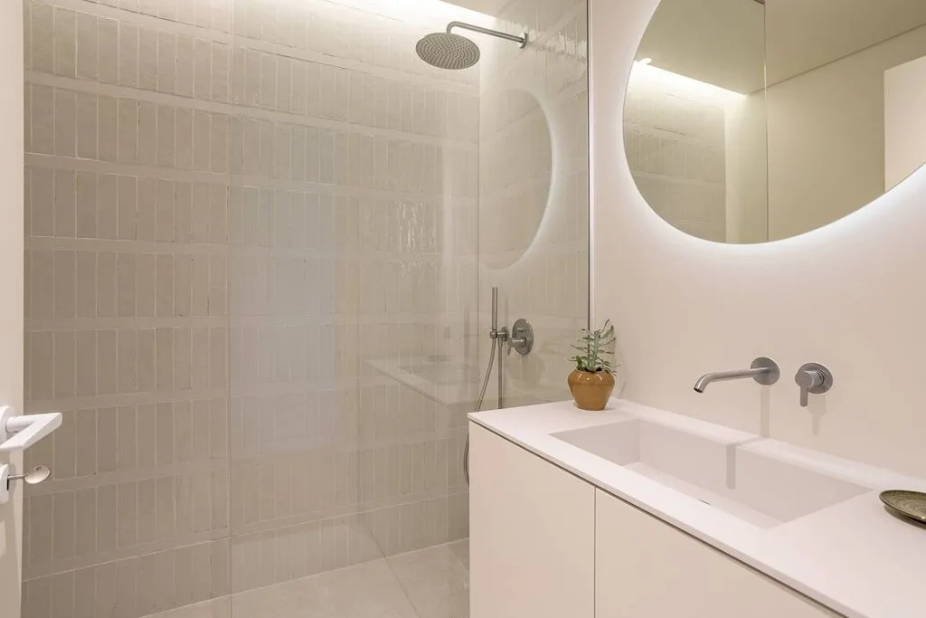 Vannitoad - Luxury Seafront Apartment in Quarteira