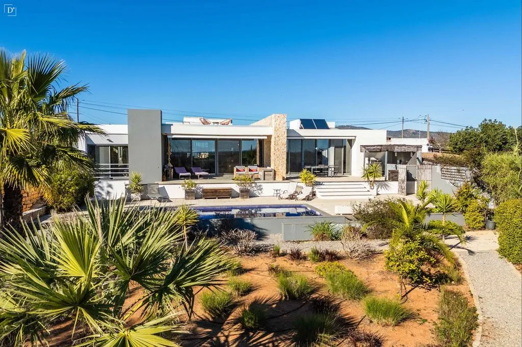 Piscina - Luxury Villa with Sea View in Olhão