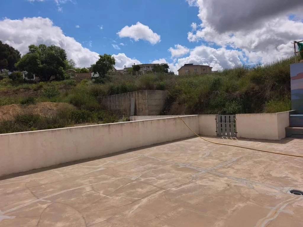 Aed - Educational Centre with Development Potential in Archidona
