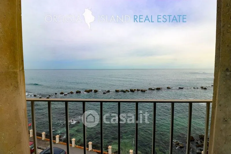 Balcon - Rearranged Studio with Sea View in Ortigia, Syracuse
