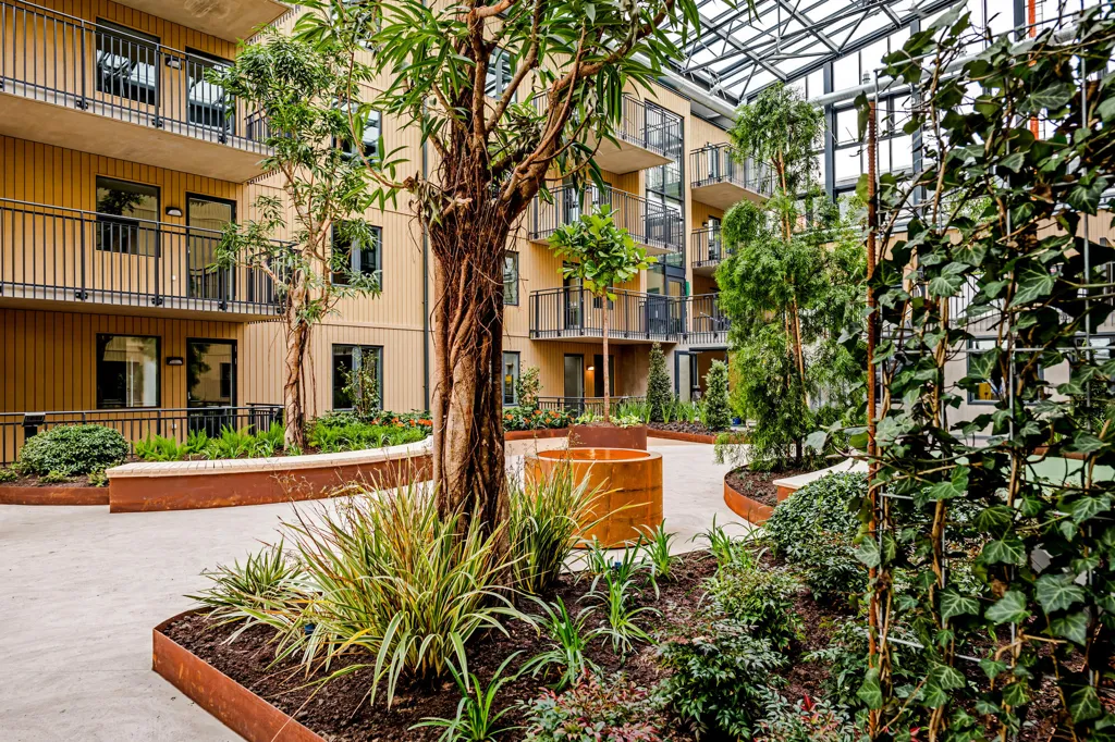 Aed - Modern Flat with Balconies in Innovatum