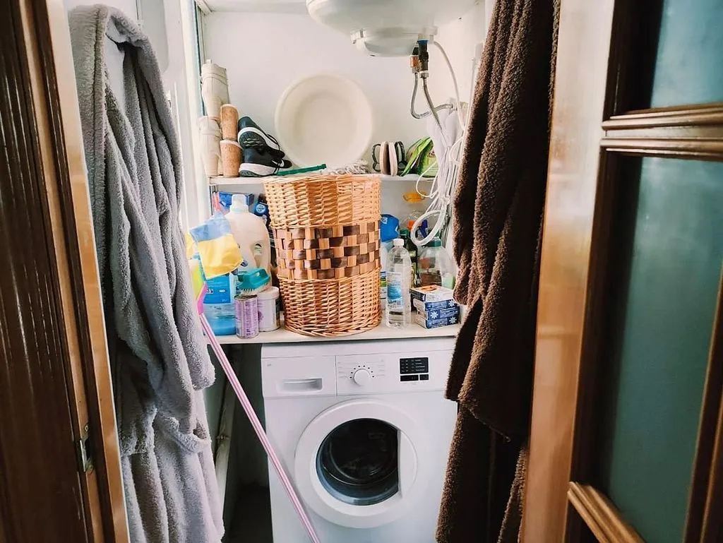 Utility Room - 3-Bedroom Flat with Garage in Casetas