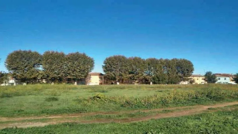Aed - Land Plot with Development Potential in Bisbal d'Empordà